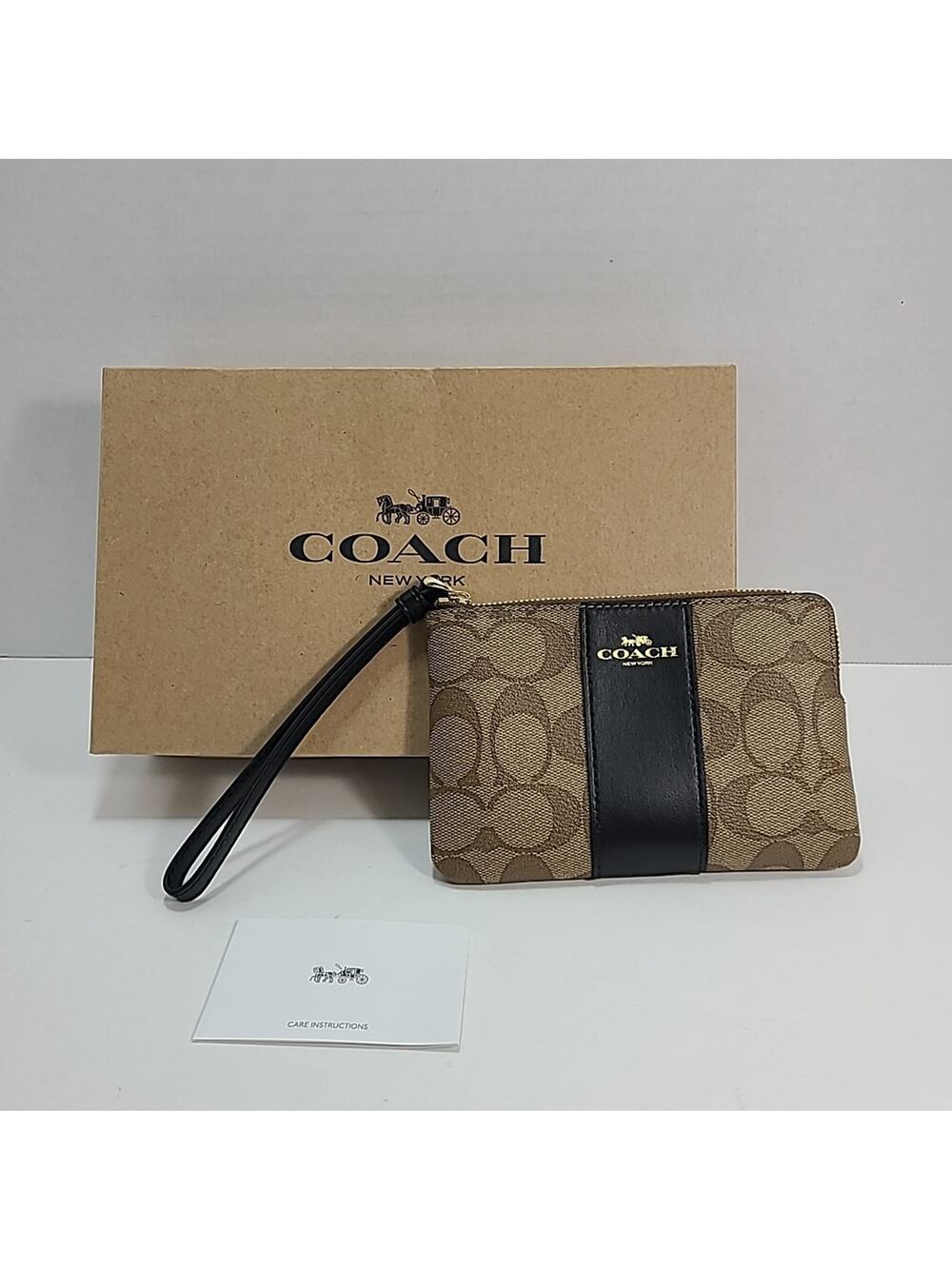 Coach Corner Zip Wristlet Signature Canvas With Stripe Khaki Black 58035 New Box